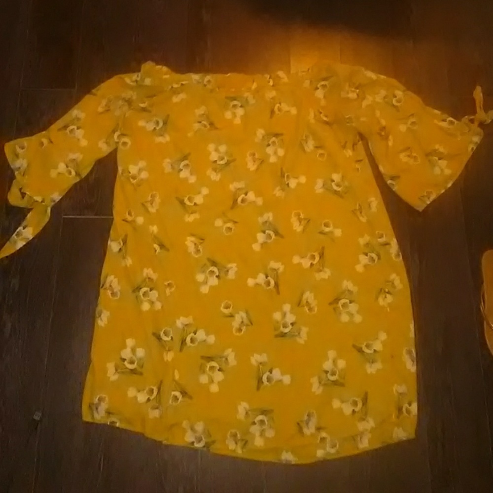 Off the shoulder yellow floral dress